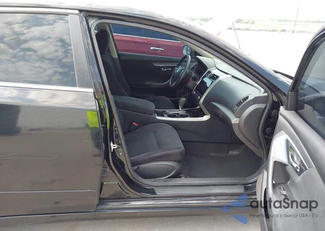 2014 Nissan Altima 2.5 S z USA, uszkodzony, nr VIN 1N4AL3AP3EC154111